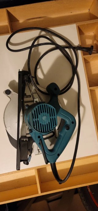 Sierra Circular Makita - 5704R, diámetro 190 mm