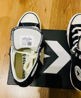 Converse Cuero Negras Talla 36.5 con Cadenas