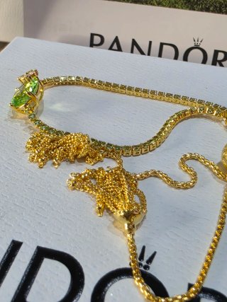 Pulsera Pandora Oro y Piedra Verde