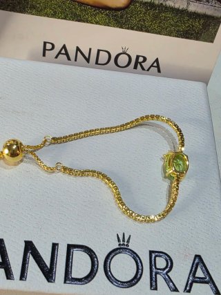 Pulsera Pandora Oro y Piedra Verde