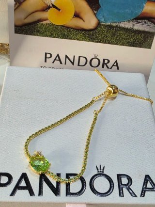 Pulsera Pandora Oro y Piedra Verde
