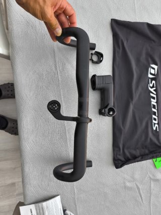 Manillar de carbono y potencia Syncros addict