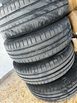 Neumático 195/65R15