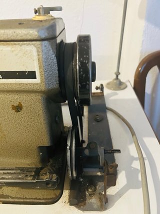 Máquina de coser industrial Singer