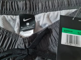 Bañador Nike XL con etiqueta