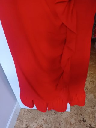 Vestido rojo con volantes
