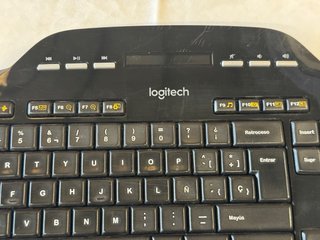 Teclado y Ratón Logitech Inalámbrico Negro