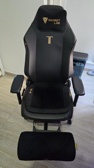 Escritorio Gaming + PC + Silla Secretlab