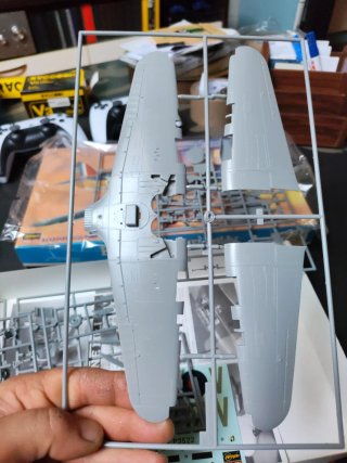 Maqueta 1/48 Hurricane Mk.I + mascaras Montex