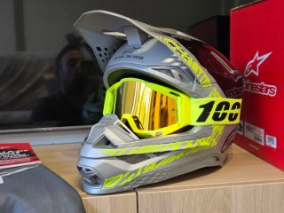 Casco Alpinestars SuperTech M8 talla M SM8 mx moto