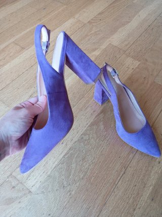 Zapatos tacón de ante lila número 39