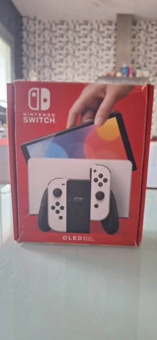 Nintendo switch oled 2025