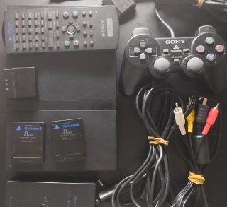 PS2 Slim Negra + Regalo