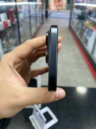 iPhone 16 Pro 128GB Negro Titanio