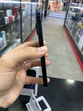 iPhone 16 Pro 128GB Negro Titanio