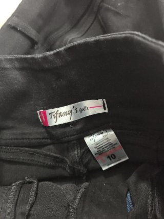 Pantalones negros con estrellas