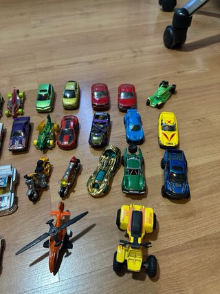 Colección Coches 1:64