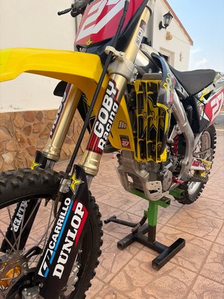 Suzuki RMZ 450 2011