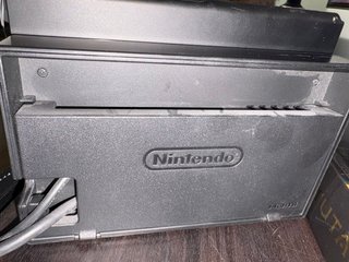 Nintendo Switch V2 con 4 juegos