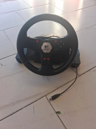 Volante Logitech Gamer