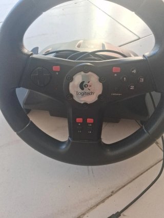Volante Logitech Gamer