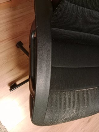 Silla de oficina negra
