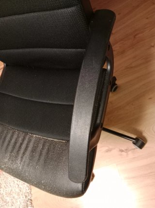 Silla de oficina negra
