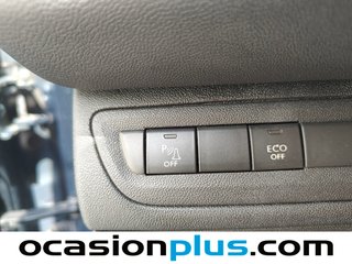 Peugeot 208 PureTech Signature 60 kW (82 CV)