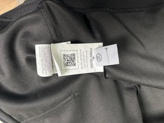 Sudadera Stone Island Negra con Cremallera