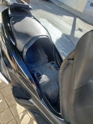 Yamaha Majesty 400 Negra