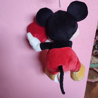 Peluche Mickey Mouse con corazón Love