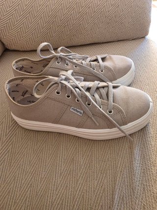 Zapatillas Victoria Beige