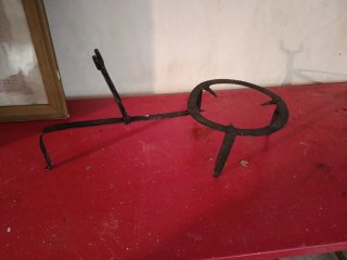 Estribos antiguos de hierro forjado