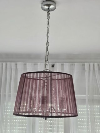 Lámpara de techo salón morada