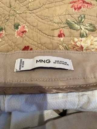 Pantalón chino Zara beige Talla 42