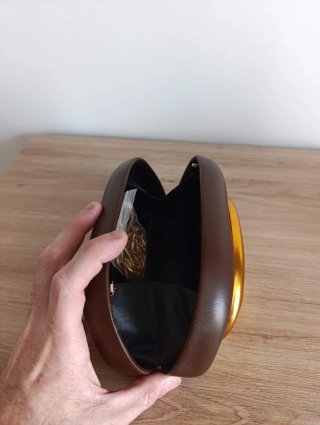 Bolso de fiesta elegante marrón y dorado