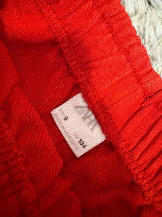 Pantalones cortos deportivos rojos del ZARA