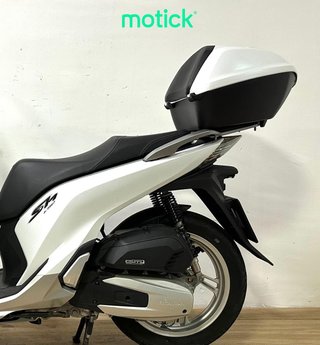 HONDA SH 125 (TOP CASE)