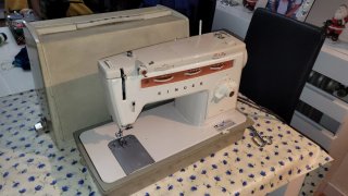 Máquina de coser Singer electrónica
