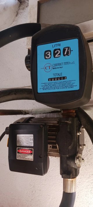 Bomba gasoil con contador litros y pistola