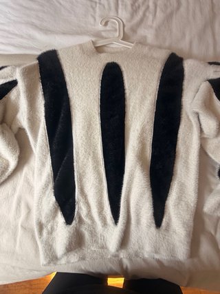 Jersey Uterqüe blanco y negro