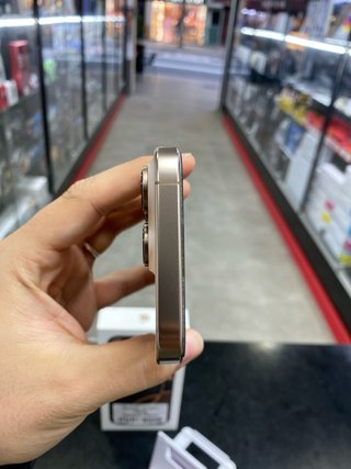 iPhone 16 Pro 128GB Desierto Titanio