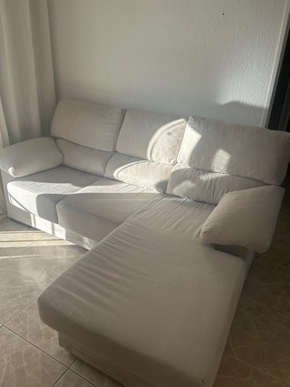 Sofá chaiselongue beige de tela