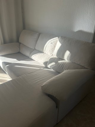 Sofá chaiselongue beige de tela