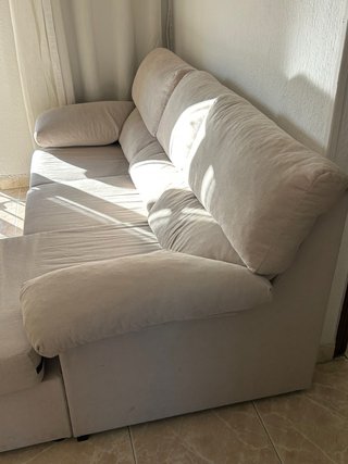 Sofá chaiselongue beige de tela