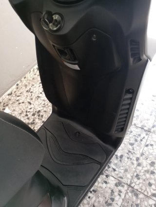 Yamaha Xenter 125 Marrón
