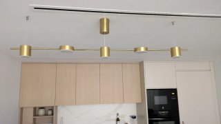 Lámpara colgante dorada para cocina