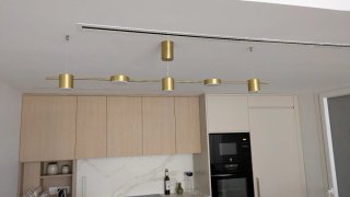 Lámpara colgante dorada para cocina