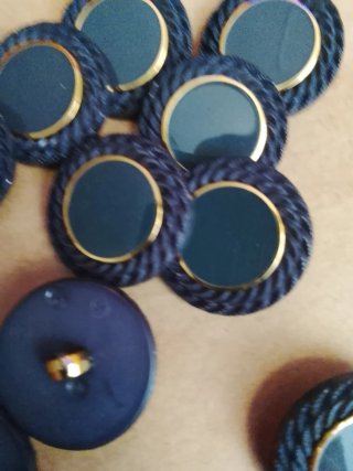 Botones vintage azules con borde dorado