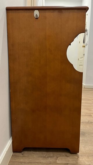 Mueble recibidor clásico de madera